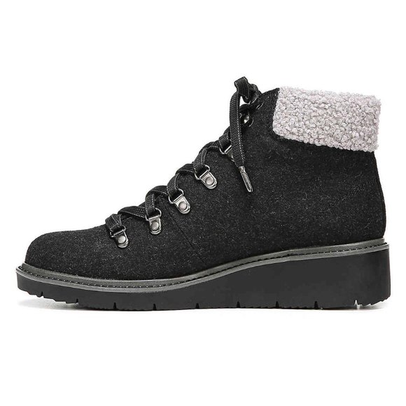 NEW Dr. Scholl's Women's waterproof Sentinel Boots - Picture 4 of 16